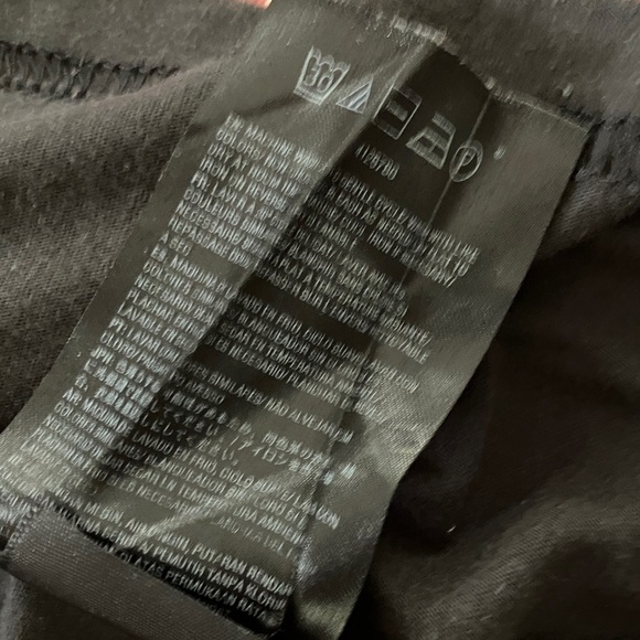 Volcom ladies size small long sleeve cotton blend tshirt - Picture 10 of 13